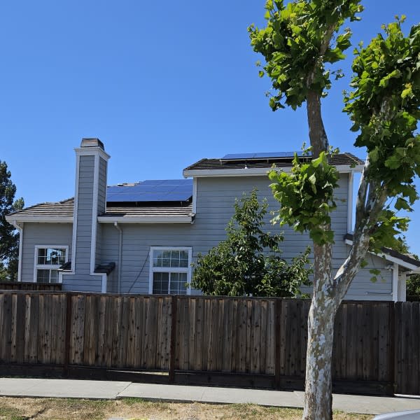 Bill (BillyB) Brittan Solar & Storage Activist Besty Solar Top