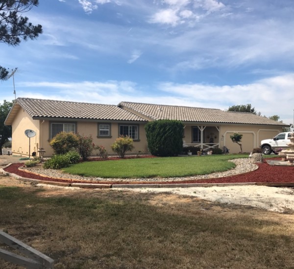 Dana Persijn Realtor Intero Real Estate Hollister